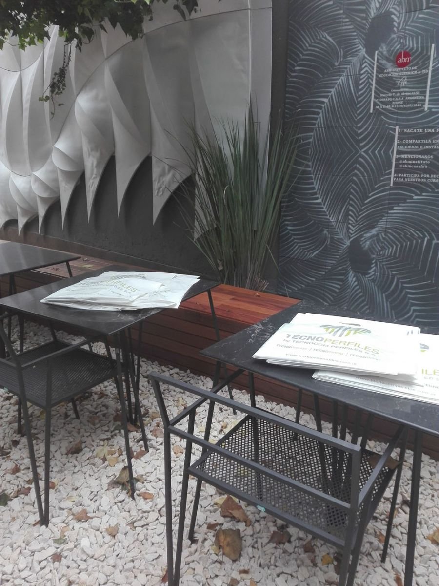 Tecno Perfiles en Espacio Cari Calvo